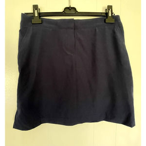 NWT IZOD SwingFlex Women's Golf Skort Navy  Blue‎ Size 2